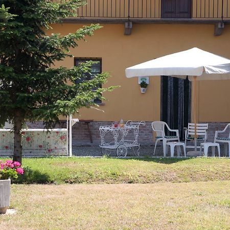 B&B Il Giarolo Cameriano Luaran gambar